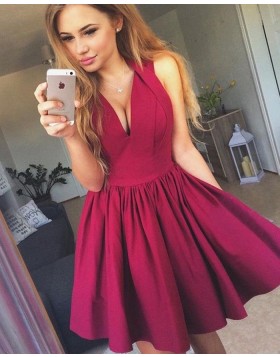 Simple V-neck Burgundy Pleated Short Homecoming Dress HD3095